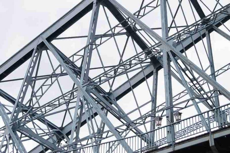 Acero estructural para la construcción
