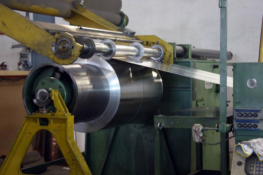 Servicio de corte de metal en Alsimet Parla